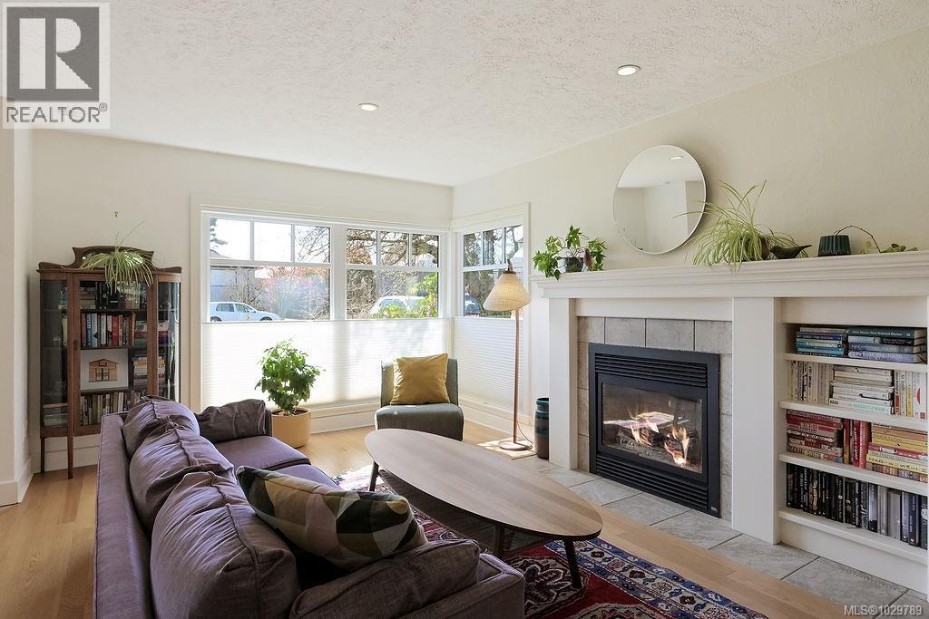  1866 Taylor Street, Saanich