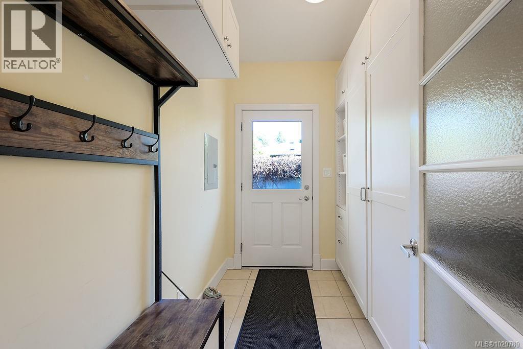  1866 Taylor Street, Saanich