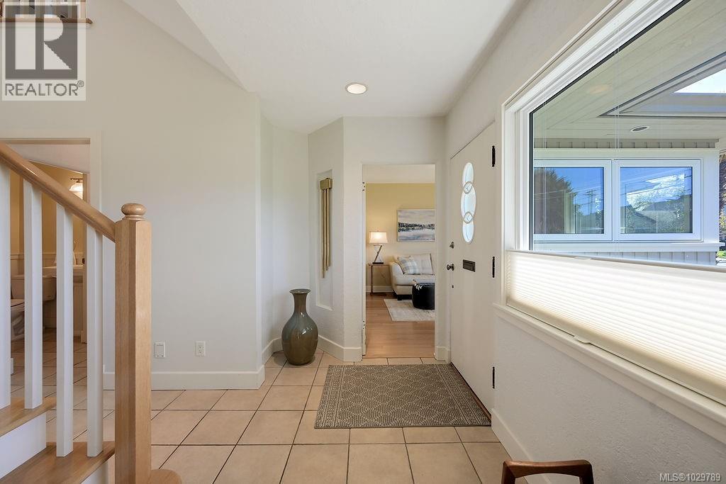  1866 Taylor Street, Saanich