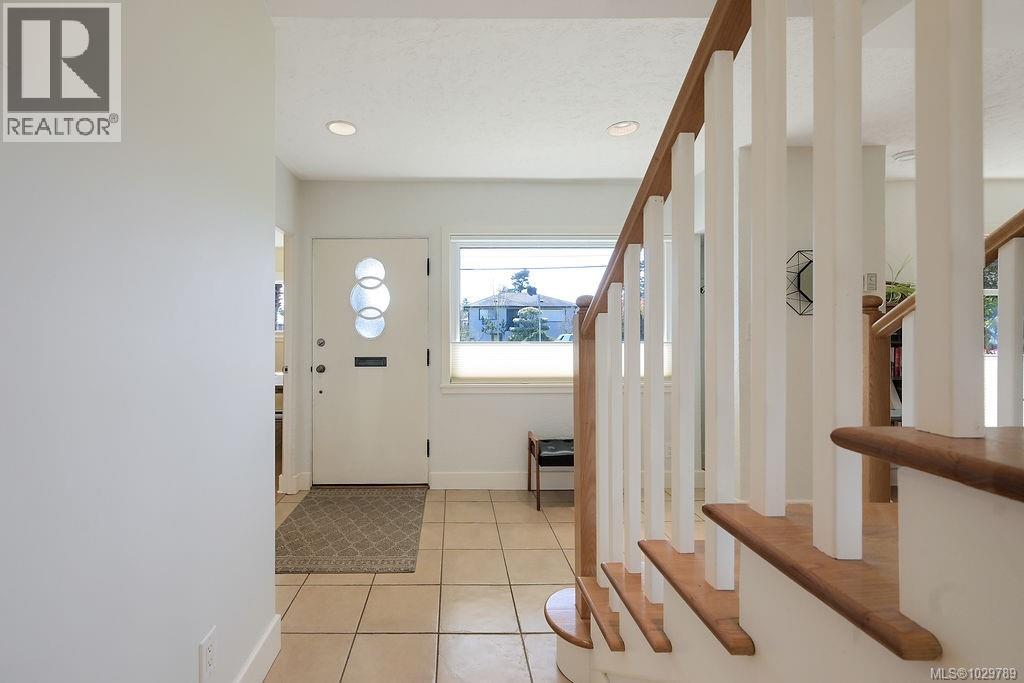  1866 Taylor Street, Saanich