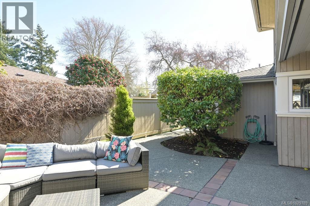  1866 Taylor Street, Saanich