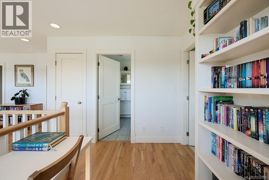  1866 Taylor Street, Saanich