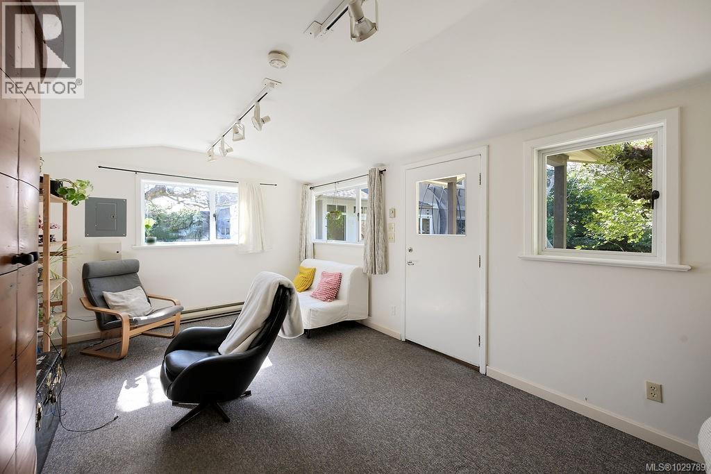  1866 Taylor Street, Saanich