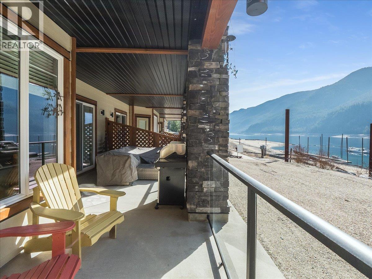 5570 Broadwater Road Unit# 117, Castlegar