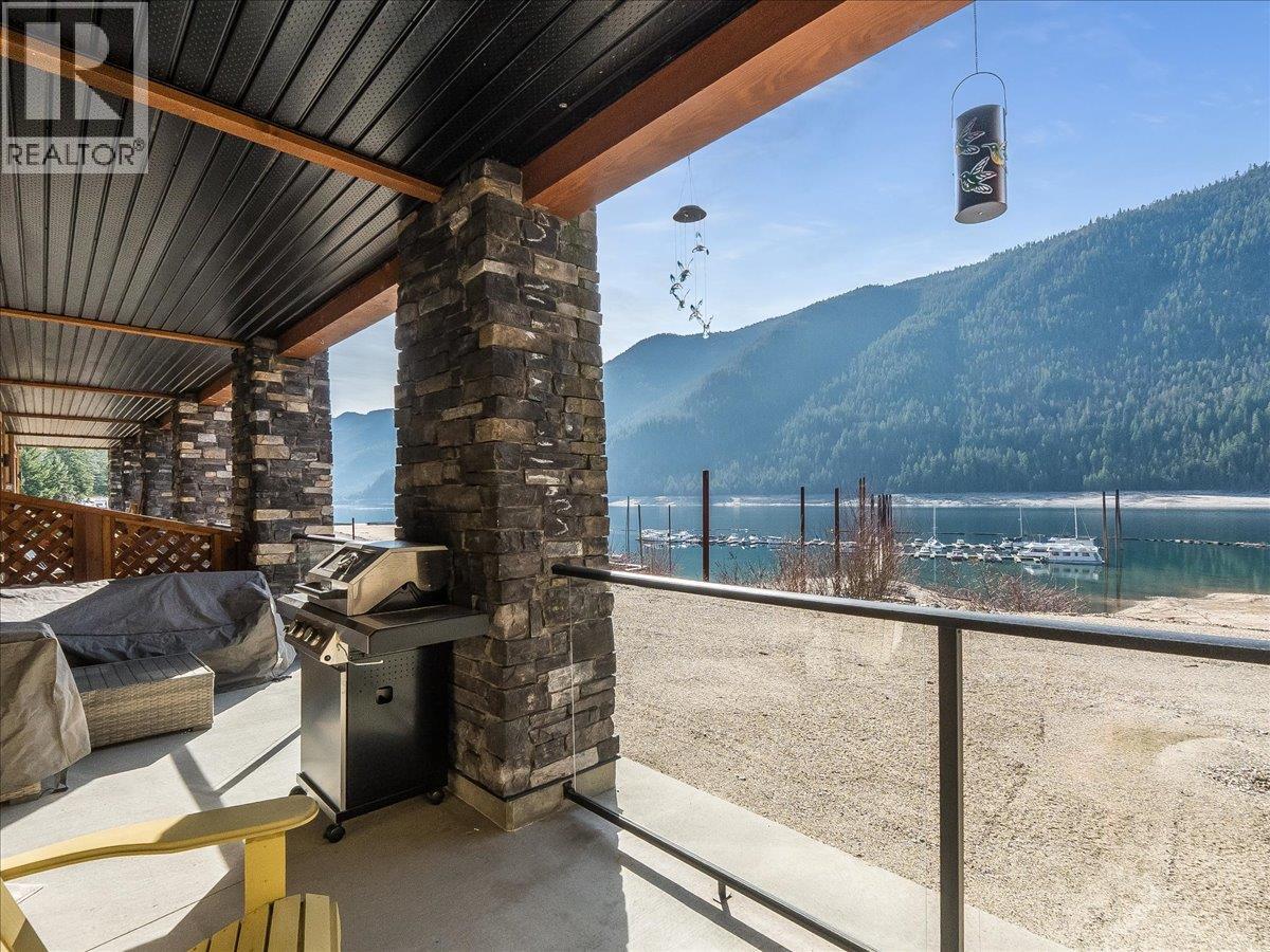 5570 Broadwater Road Unit# 117, Castlegar