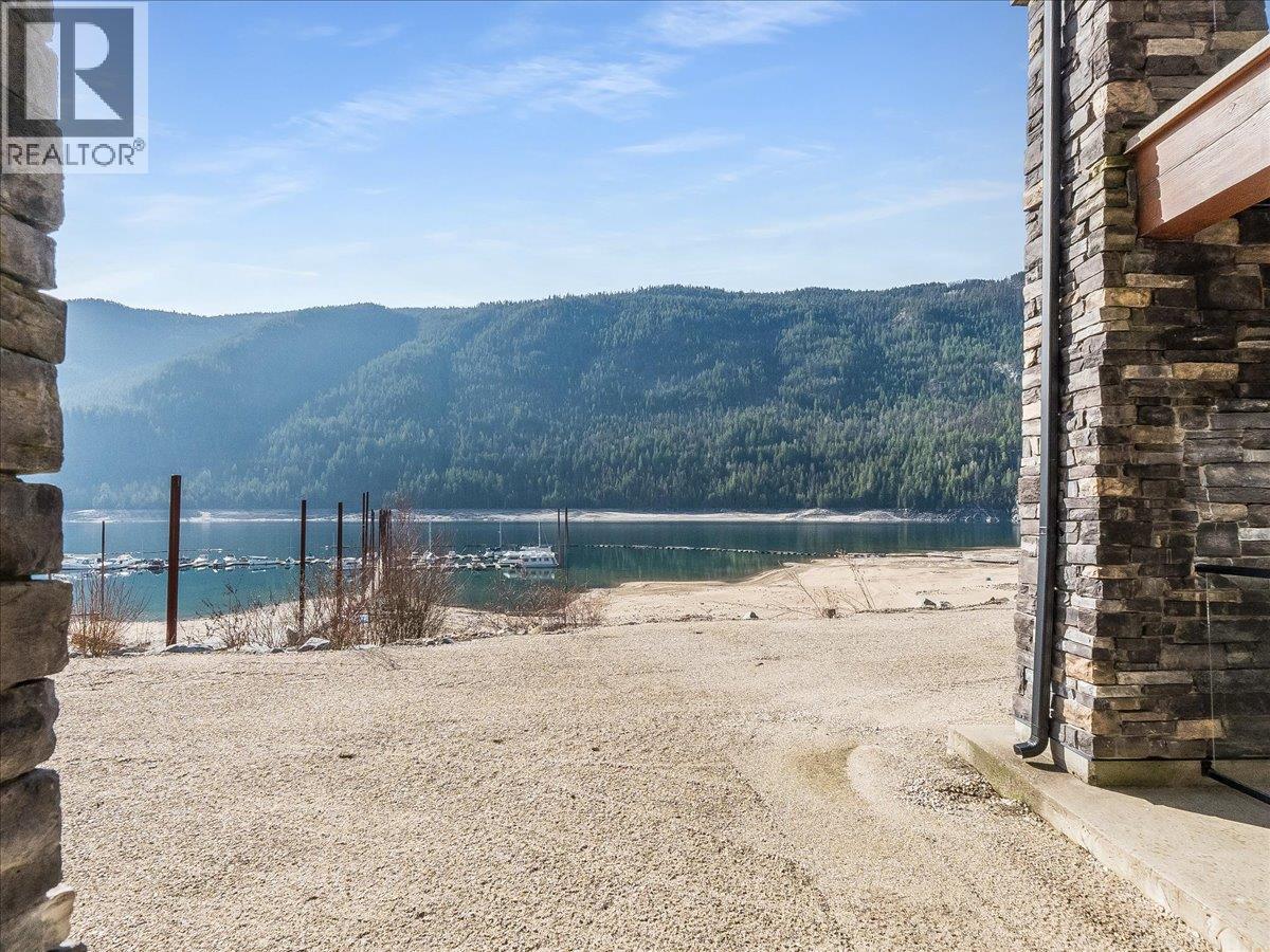 5570 Broadwater Road Unit# 117, Castlegar