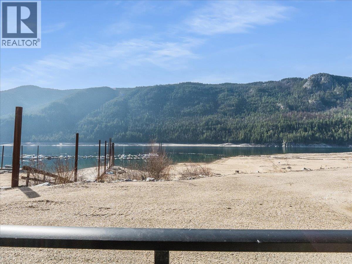 5570 Broadwater Road Unit# 117, Castlegar
