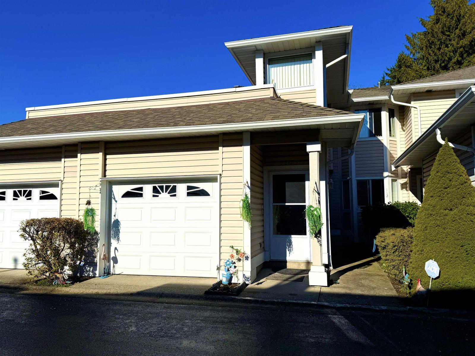 212 9310 KING GEORGE HIGHWAY