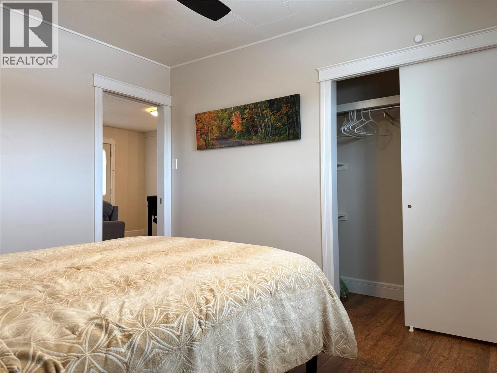 1216 113 AVENUE - 15