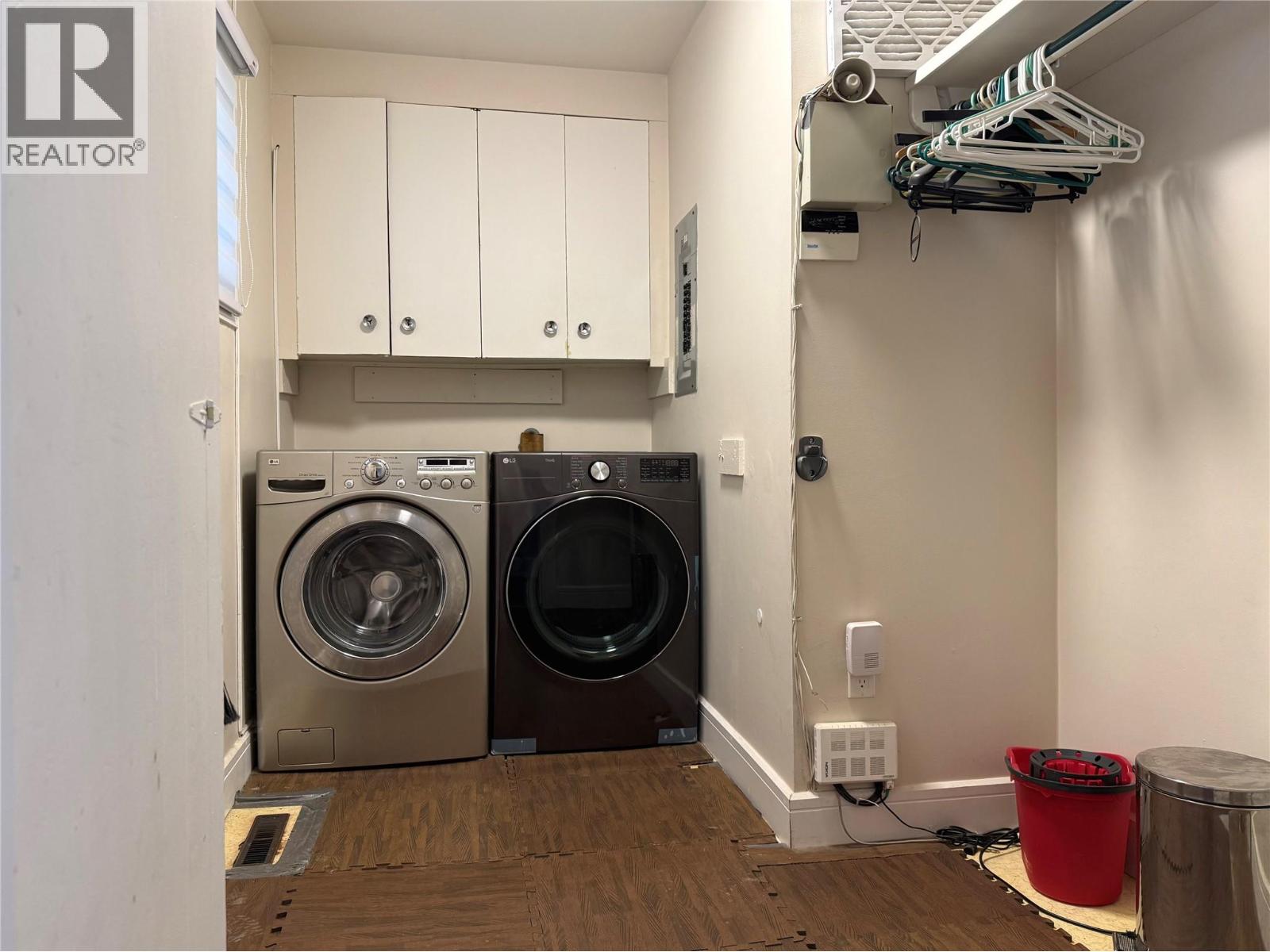 1216 113 AVENUE - 19