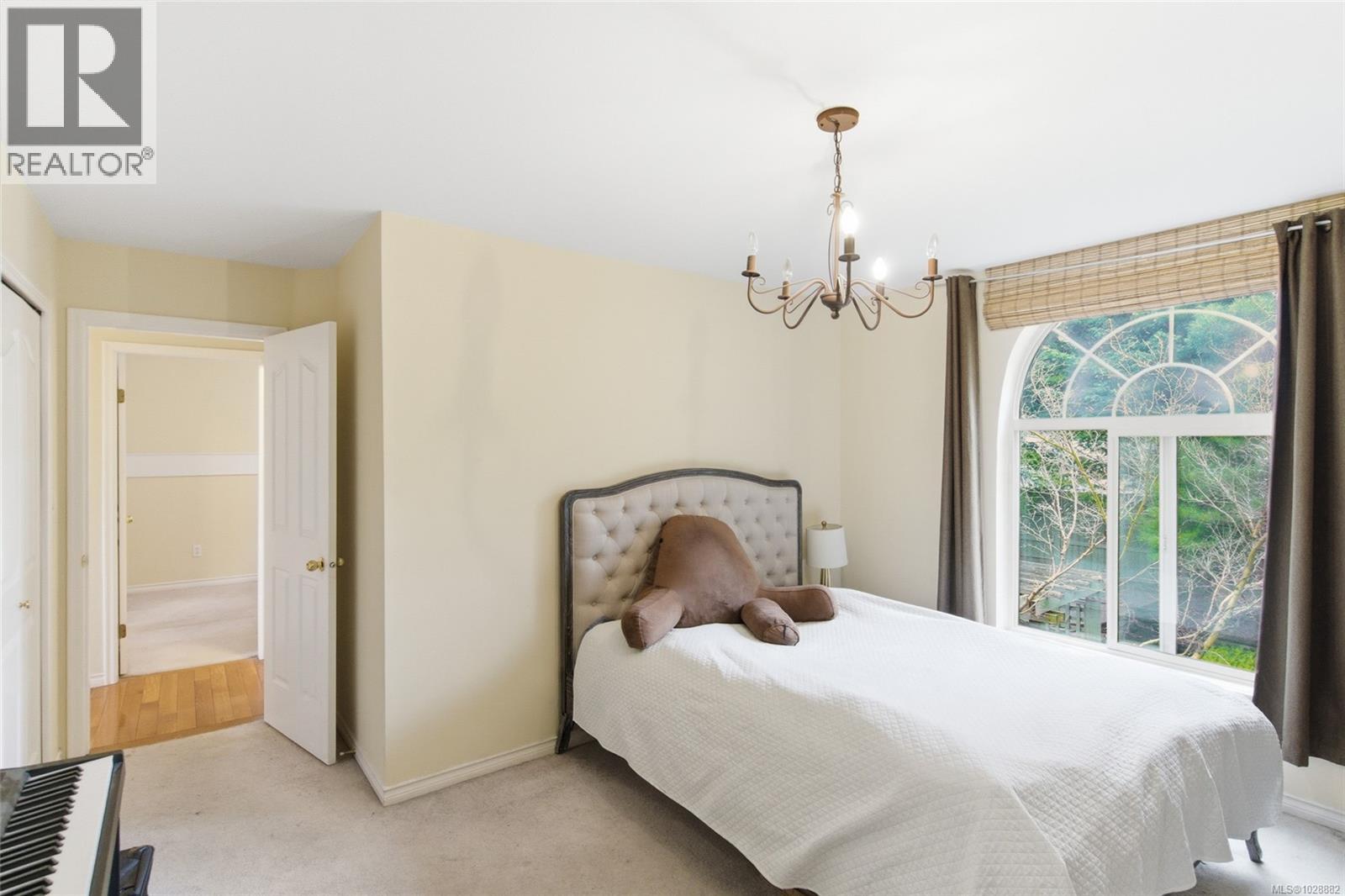6439 Nidri Pl - 16