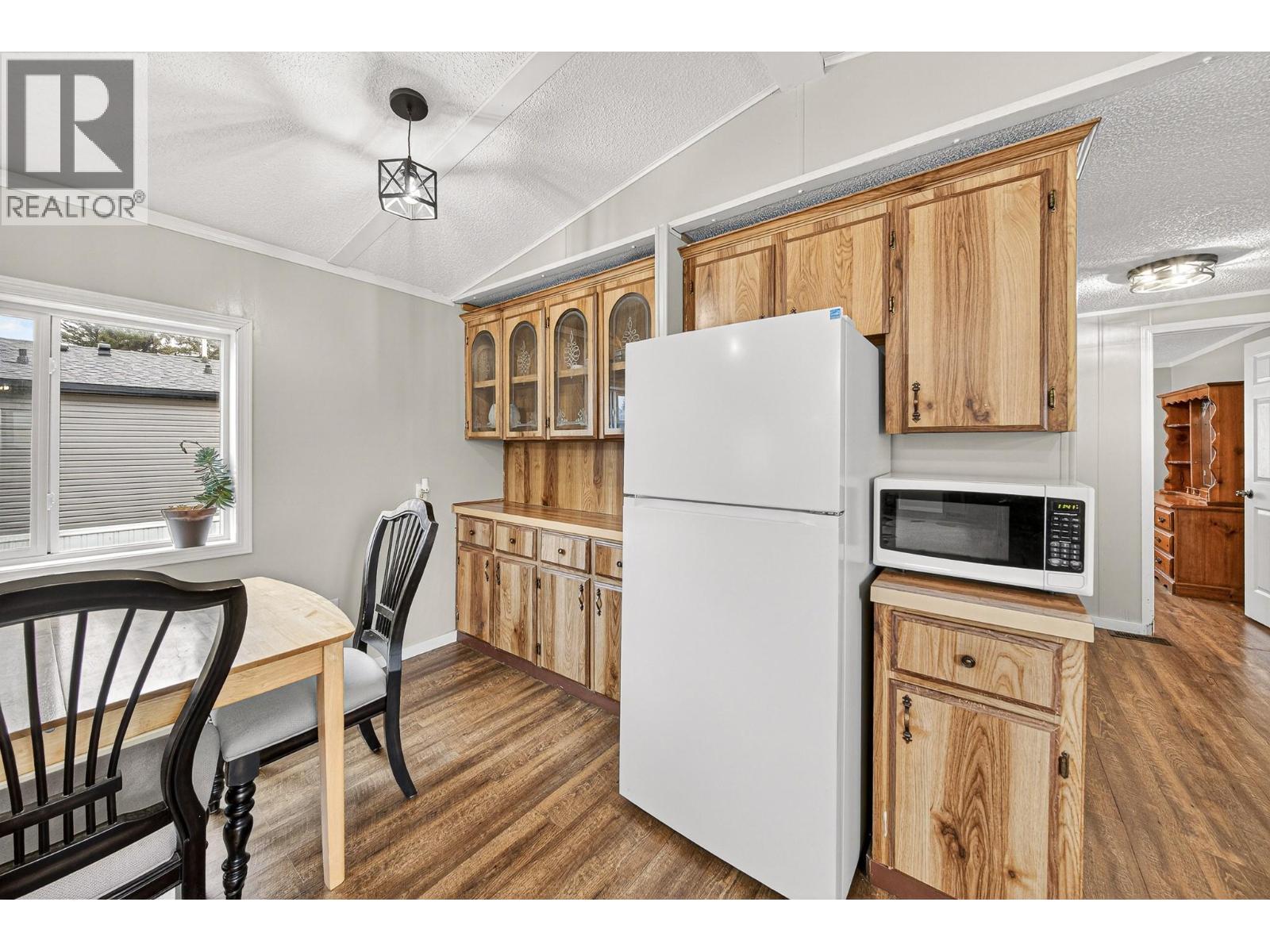 100 INDUSTRIAL ROAD 1 Road Unit# 14, Sparwood