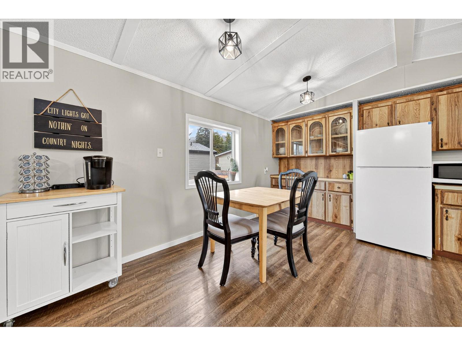 100 INDUSTRIAL ROAD 1 Road Unit# 14, Sparwood