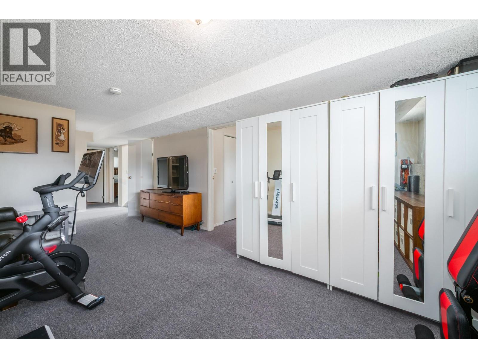 495-497 Gramiak Road, Kelowna