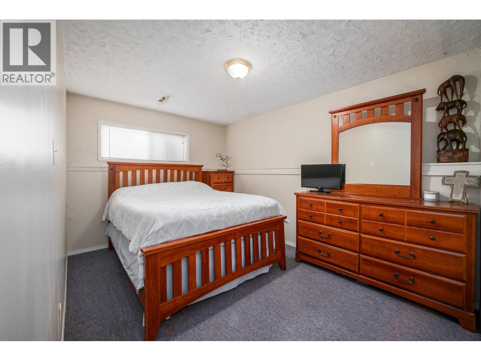 495-497 Gramiak Road, Kelowna