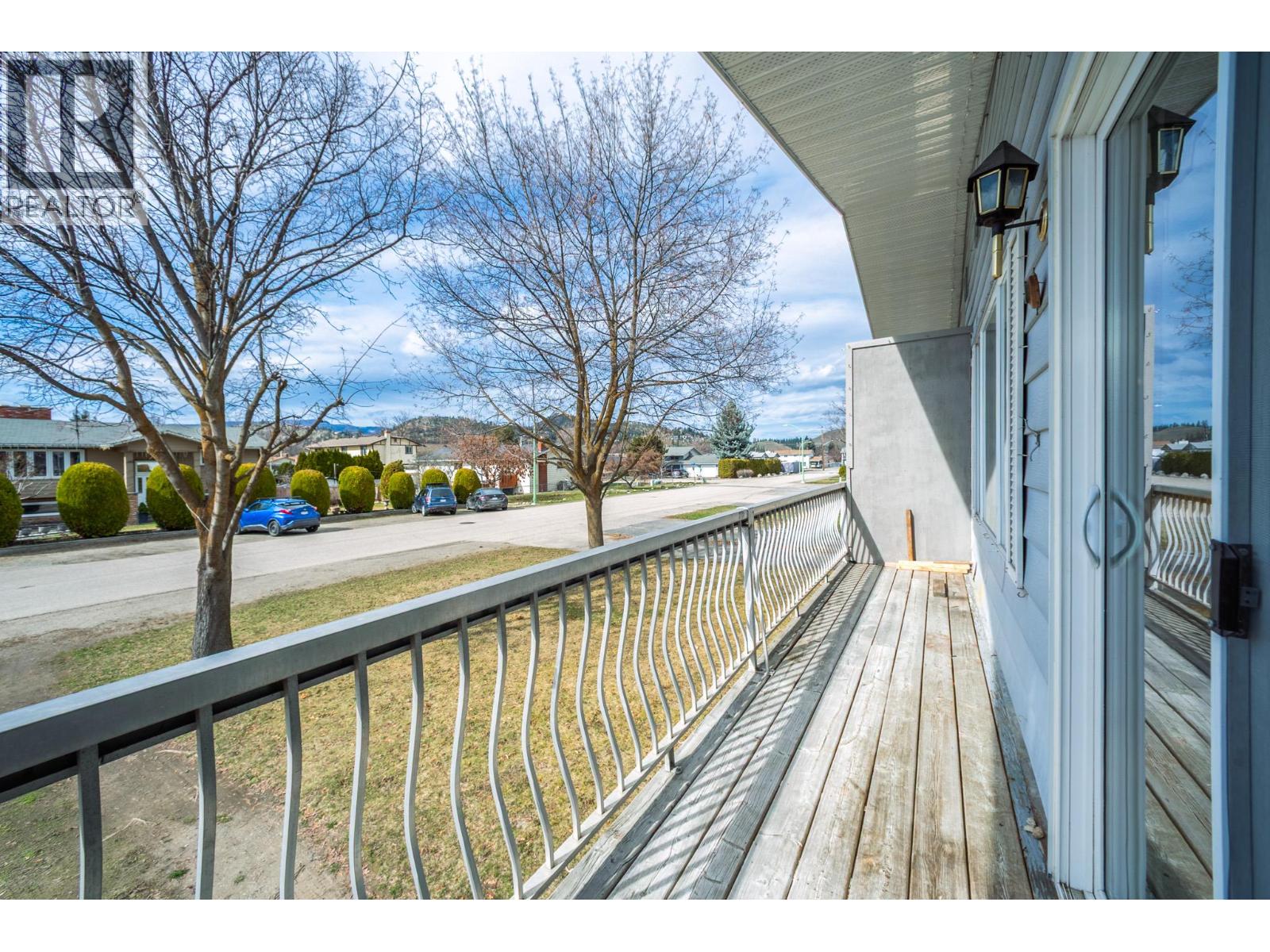 495-497 Gramiak Road, Kelowna