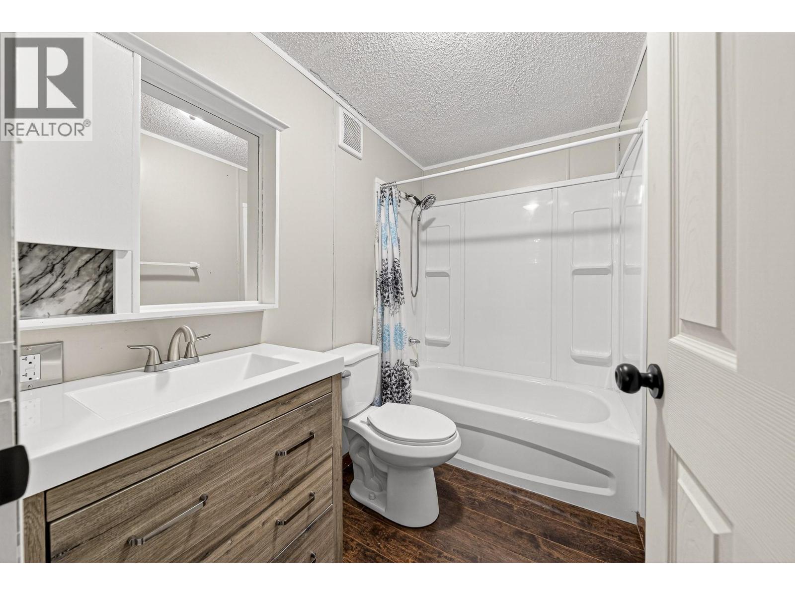 100 INDUSTRIAL ROAD 1 Road Unit# 14, Sparwood