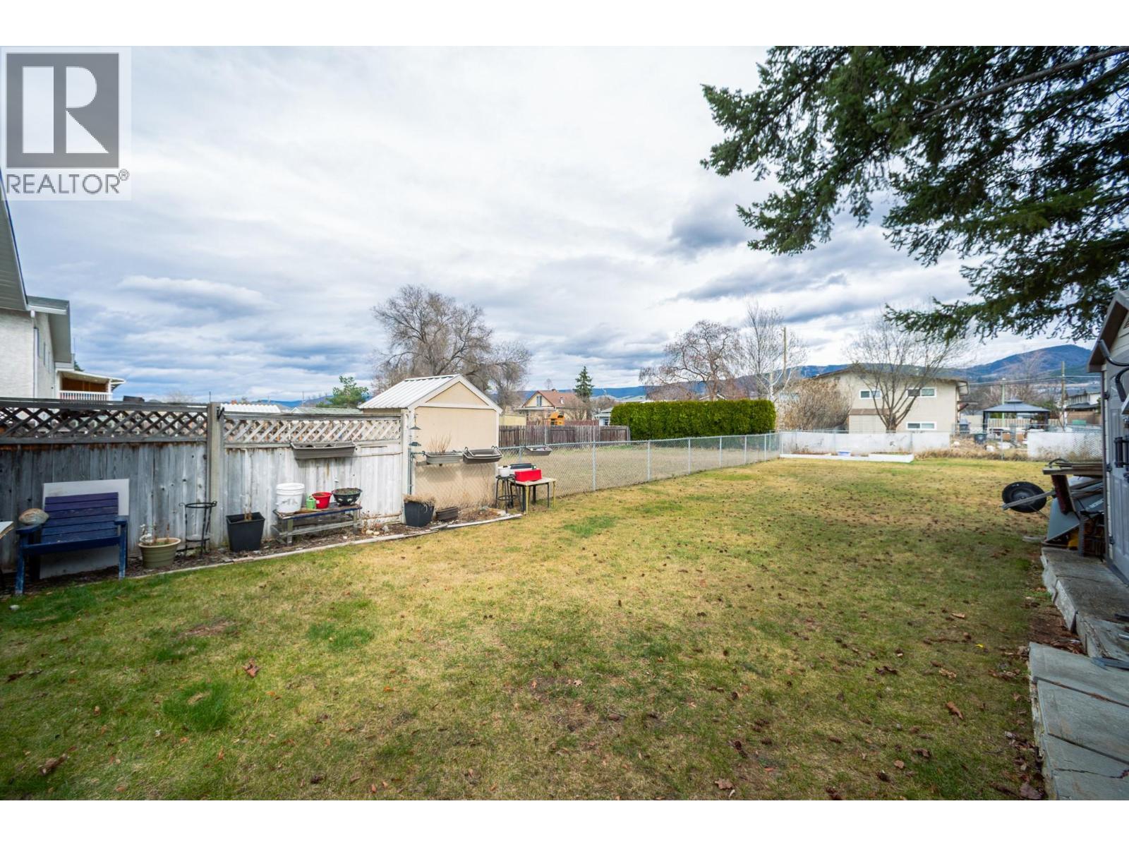 495-497 Gramiak Road, Kelowna