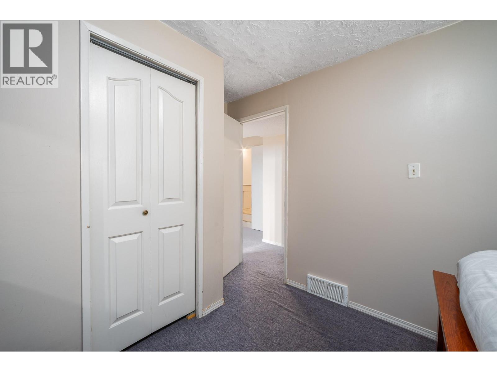 495-497 Gramiak Road, Kelowna