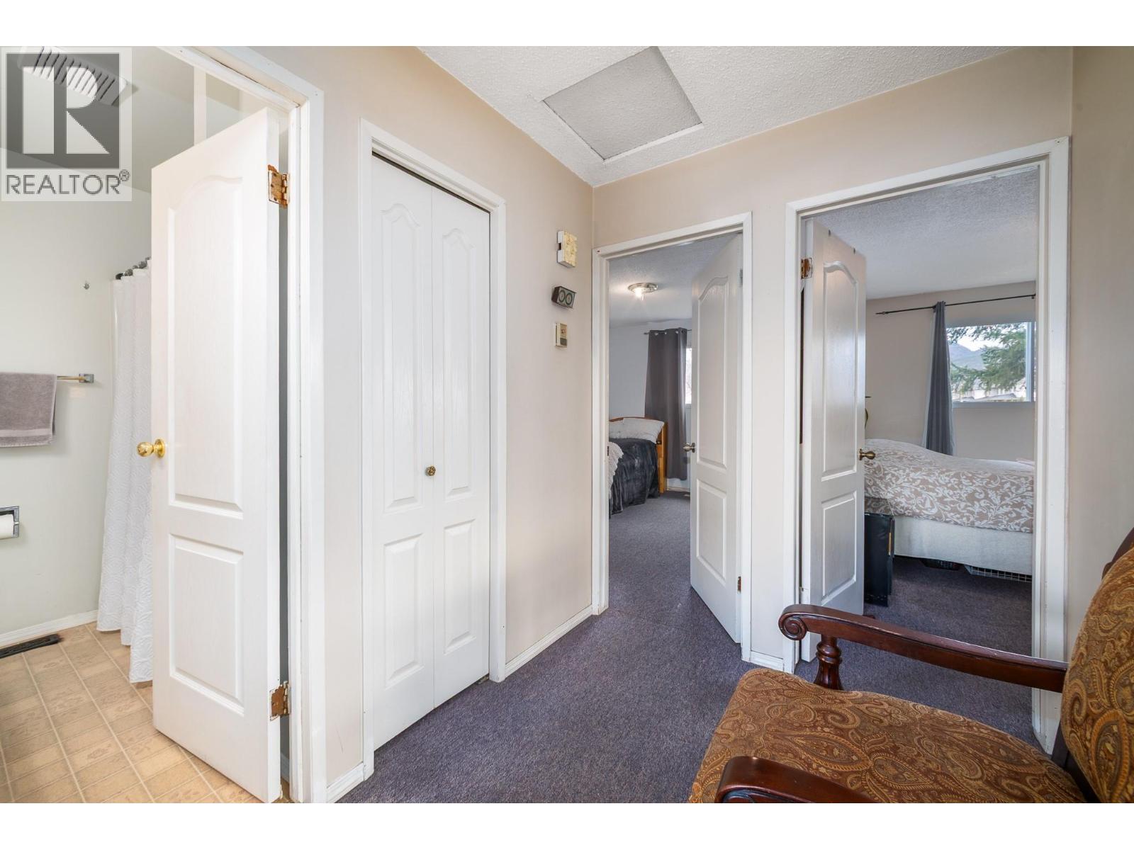 495-497 Gramiak Road, Kelowna