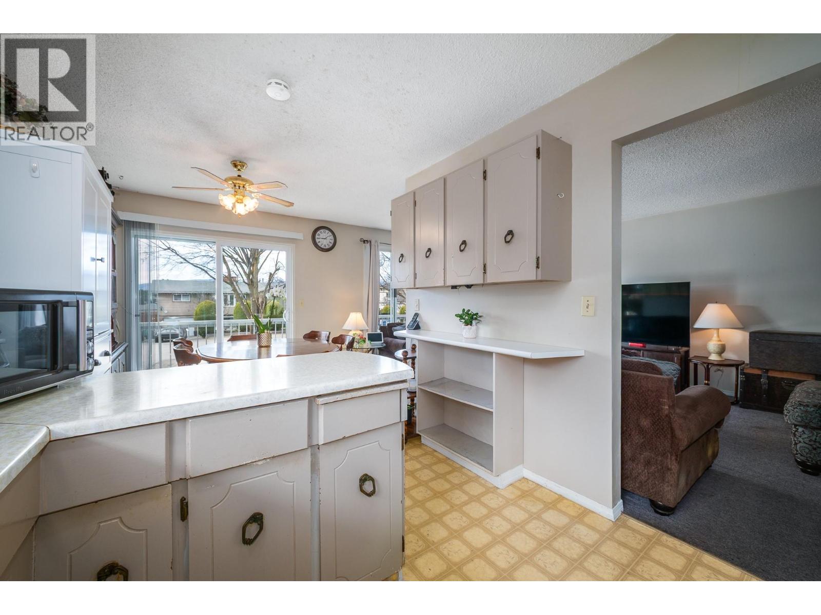 495-497 Gramiak Road, Kelowna