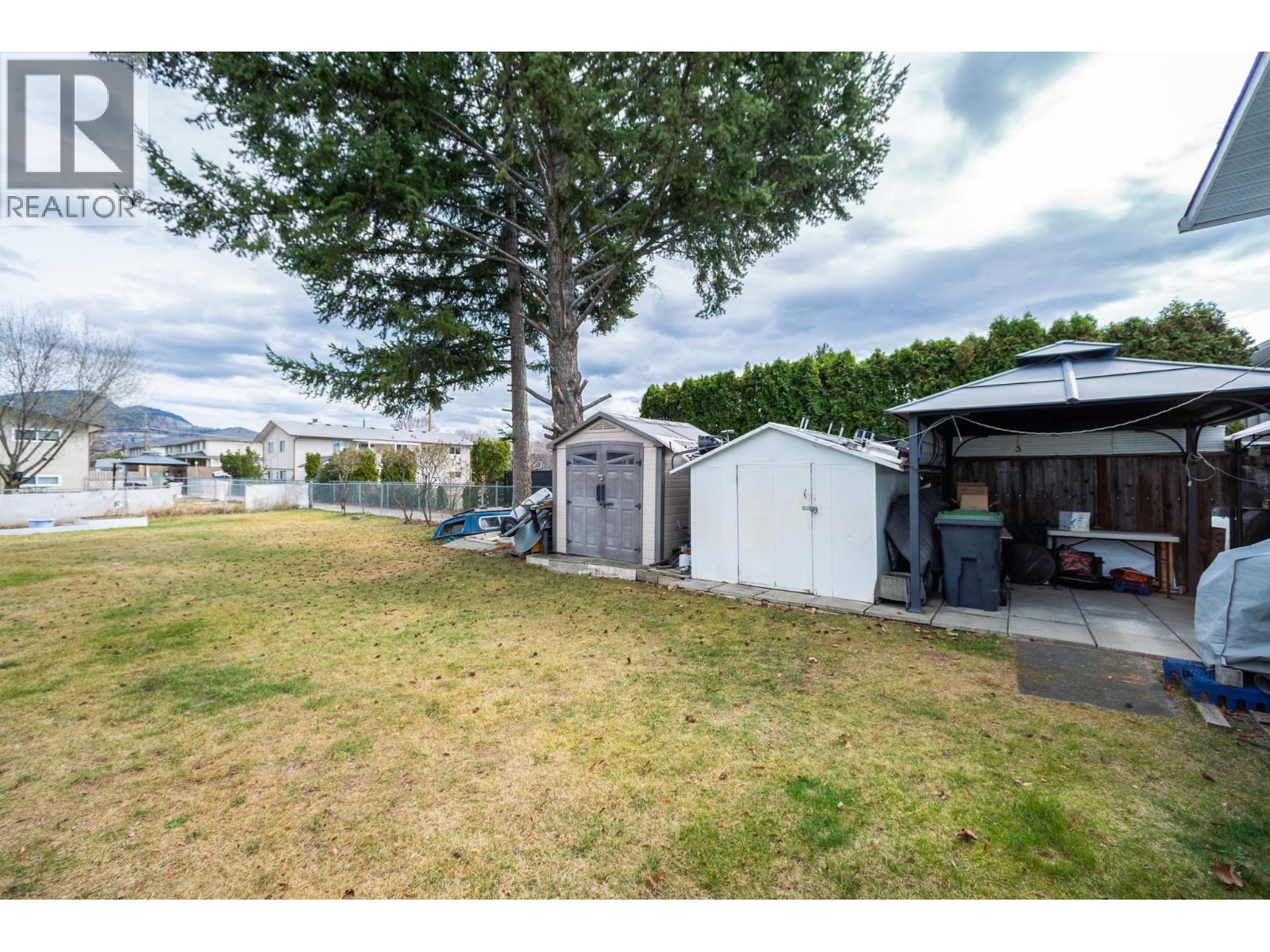 495-497 Gramiak Road, Kelowna