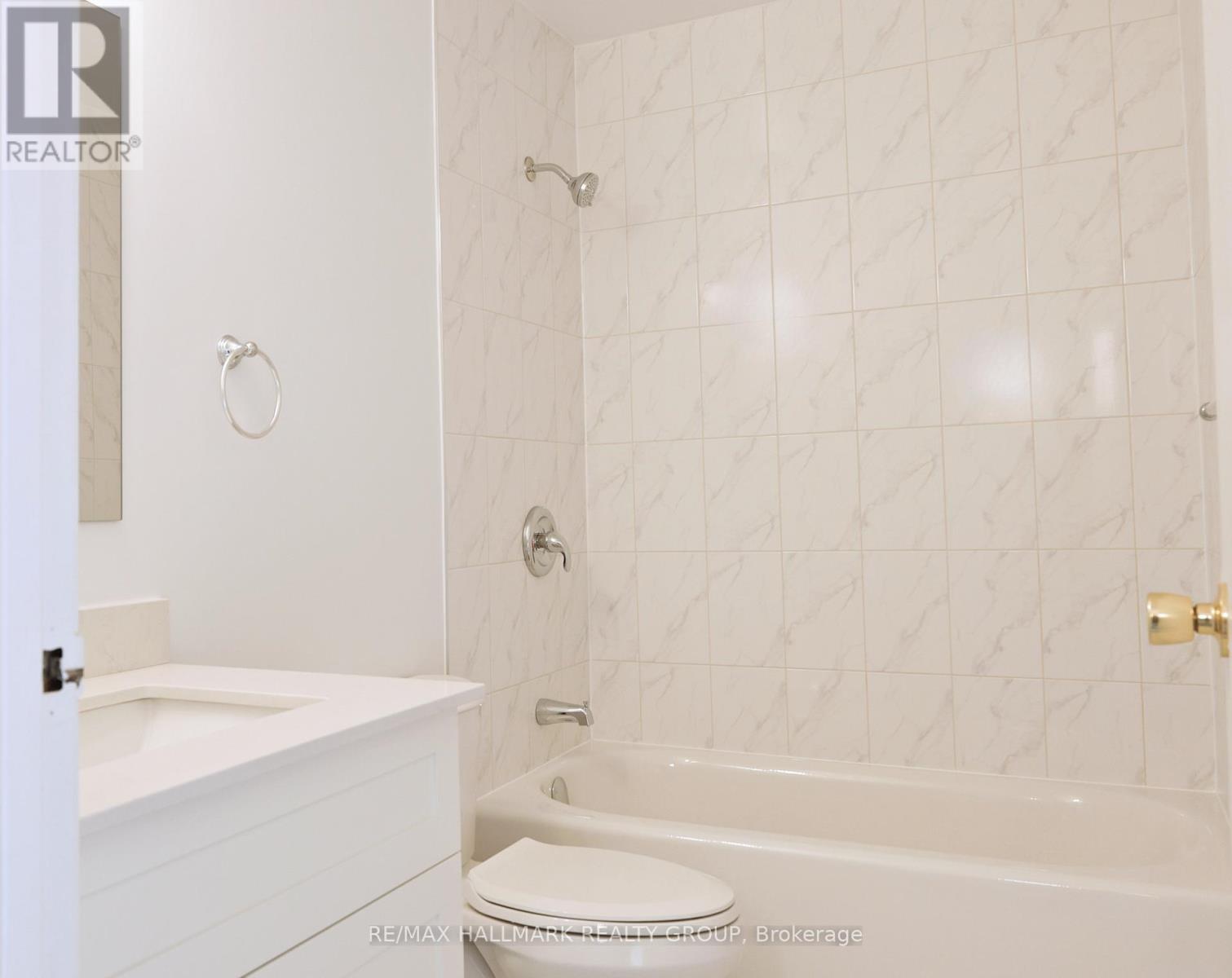 #122 2624 PIMLICO CRESCENT - 27