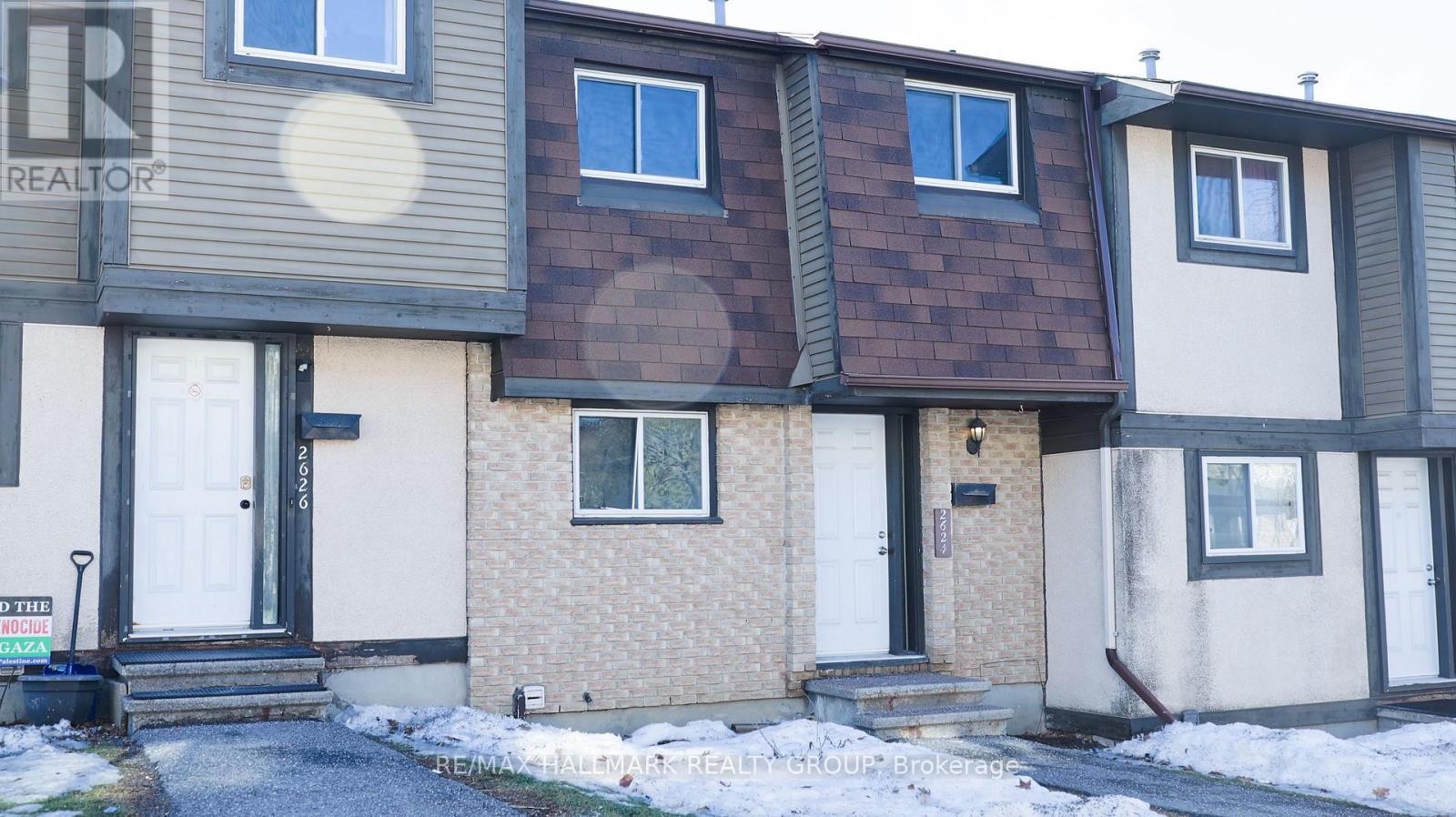 #122 2624 PIMLICO CRESCENT - 33