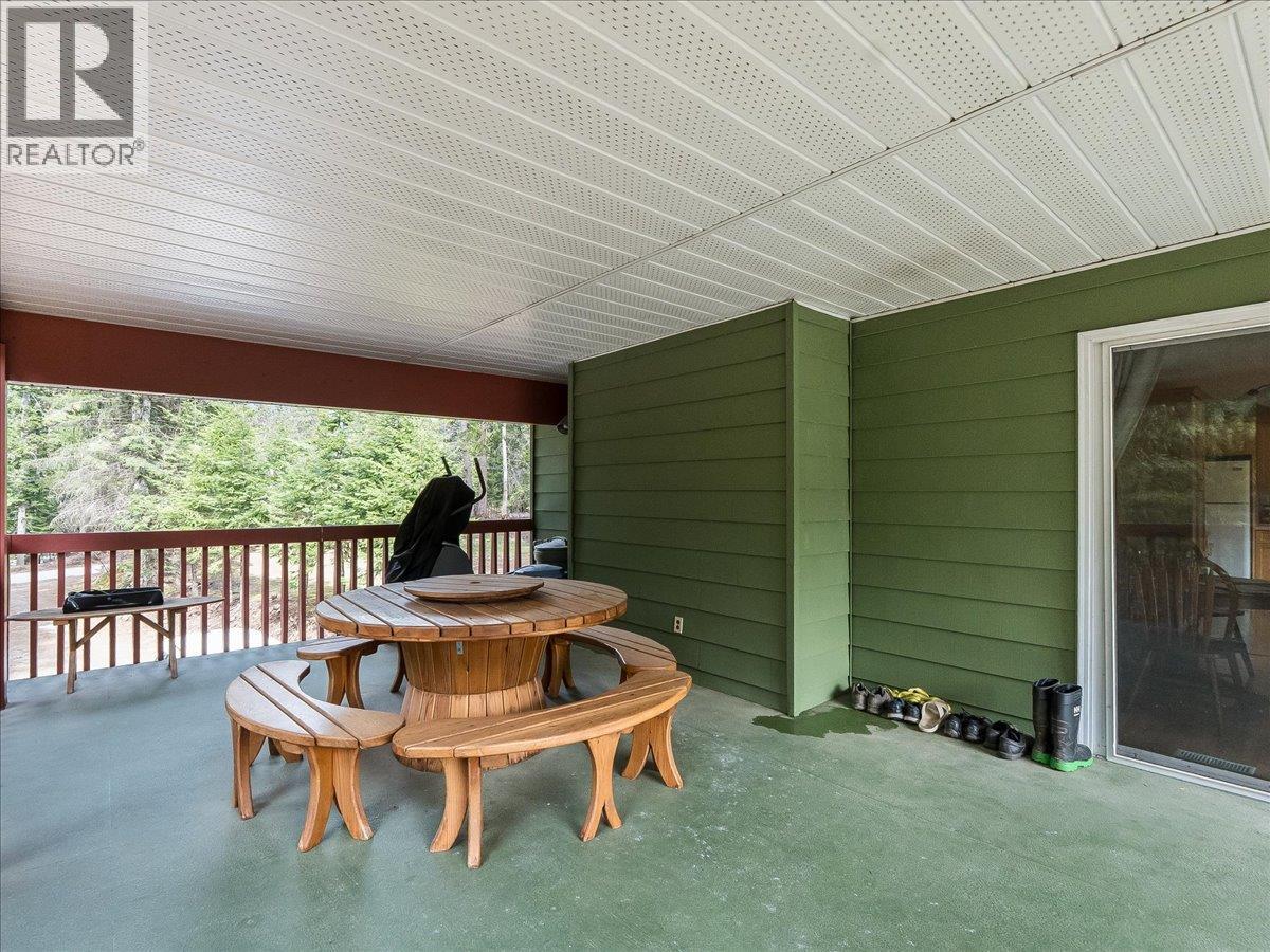 1055 WHITE Road, South Slocan