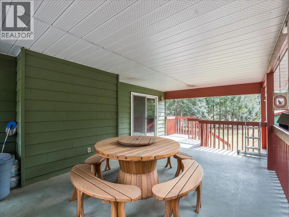 1055 WHITE Road, South Slocan