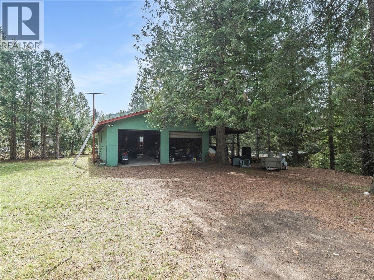 1055 WHITE Road, South Slocan