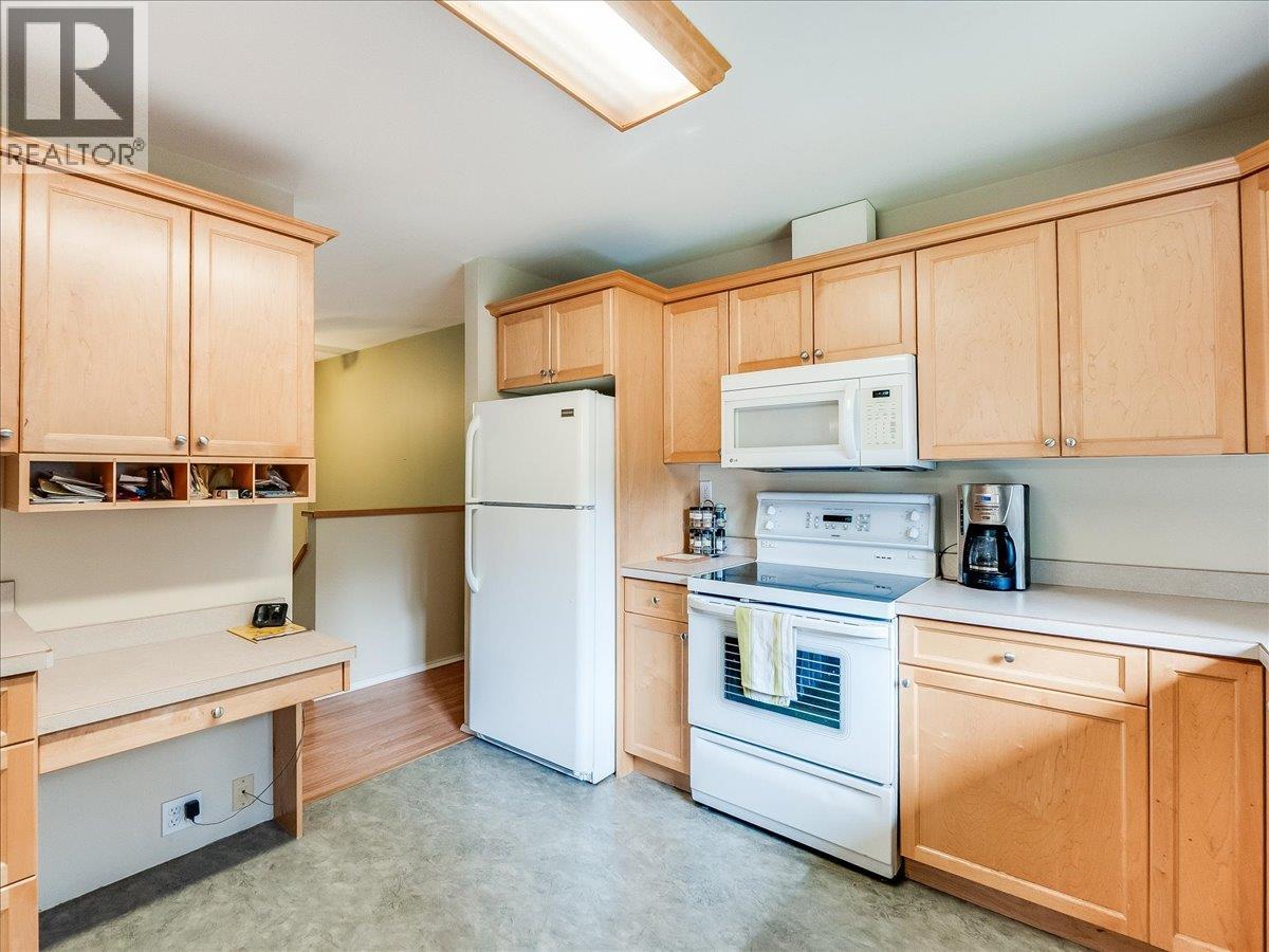 1055 WHITE Road, South Slocan