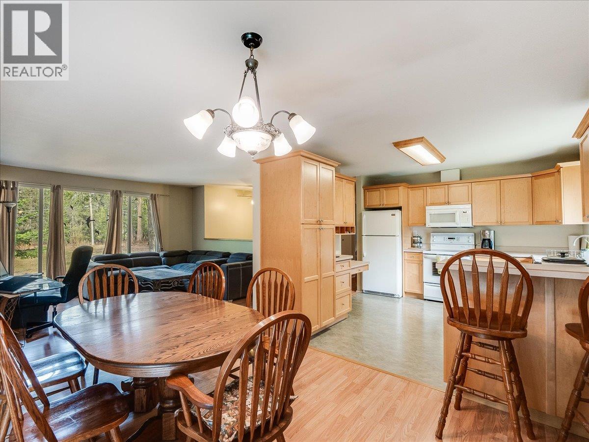 1055 WHITE Road, South Slocan