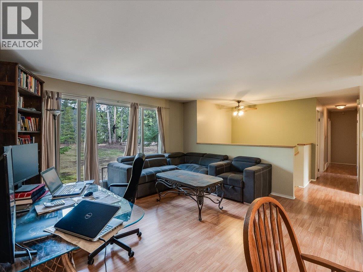 1055 WHITE Road, South Slocan