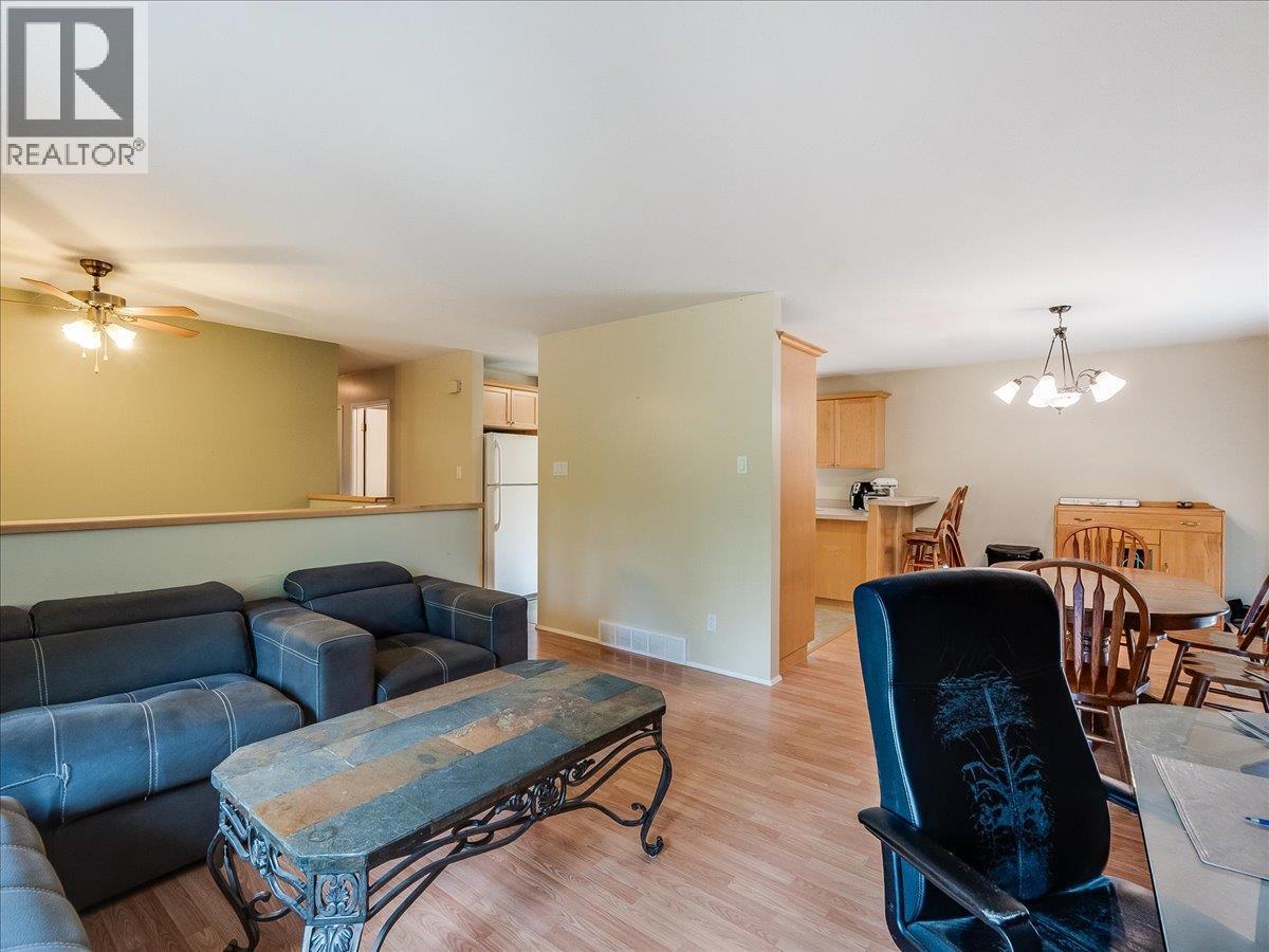 1055 WHITE Road, South Slocan