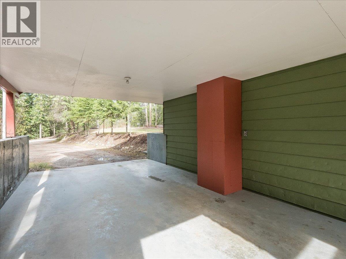 1055 WHITE Road, South Slocan