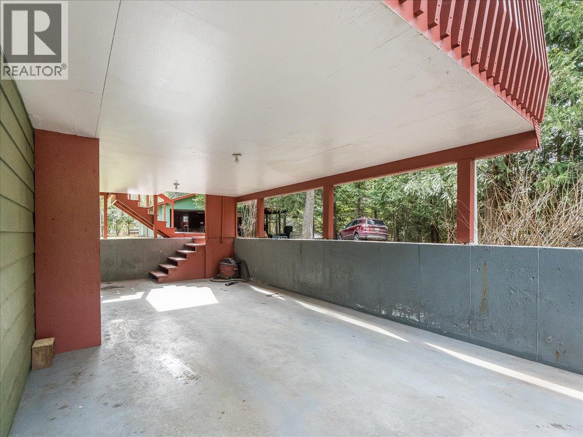 1055 WHITE Road, South Slocan