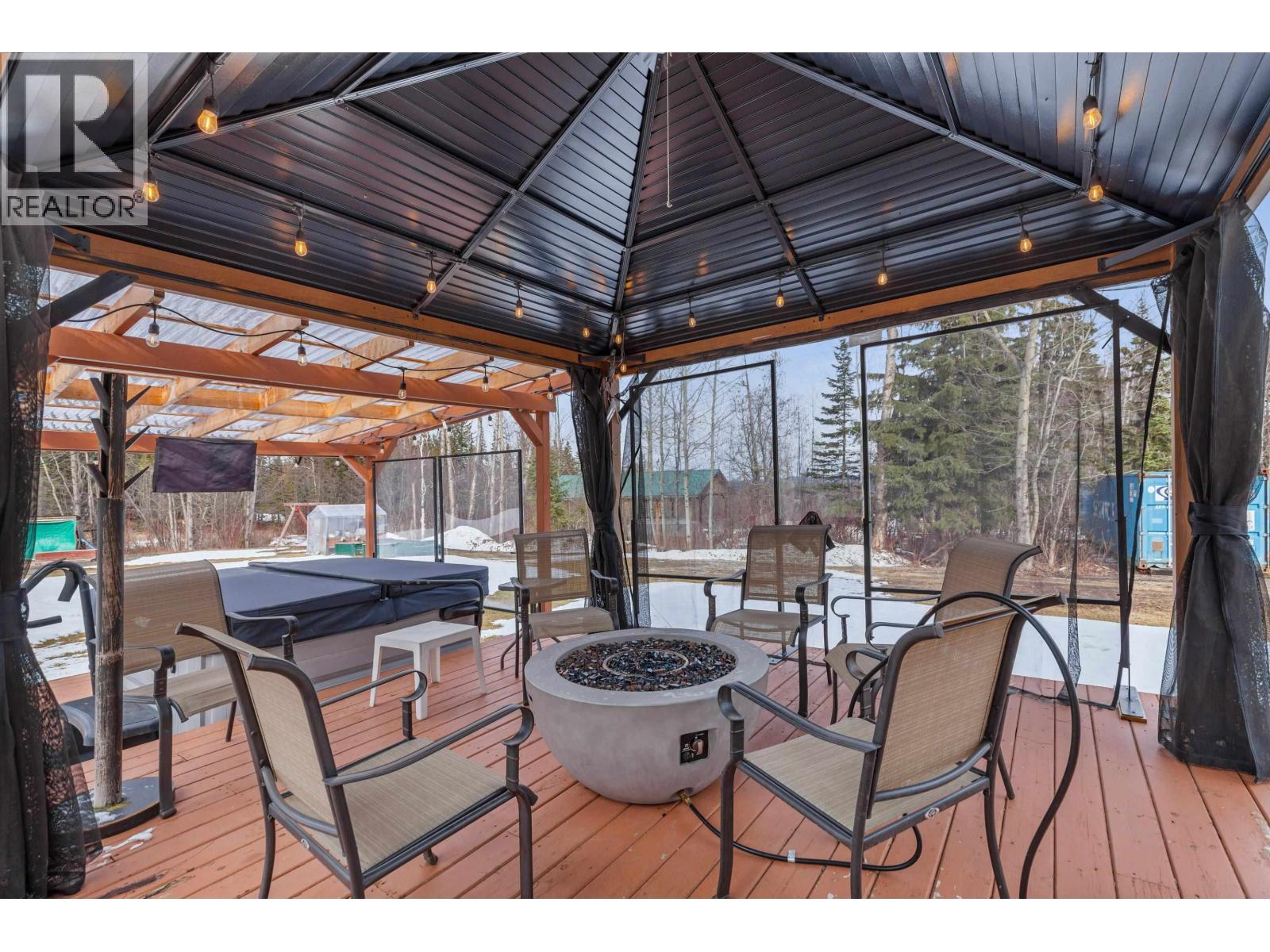 5060 AVRIL ROAD - 21