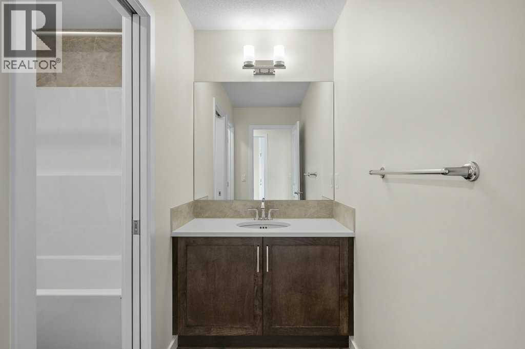 Single Family House for Sale in  Wolf Hollow Manor SE Wolf Willow Calgary 