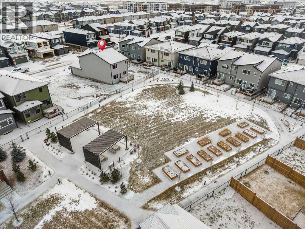 Single Family House for Sale in  Wolf Hollow Manor SE Wolf Willow Calgary 