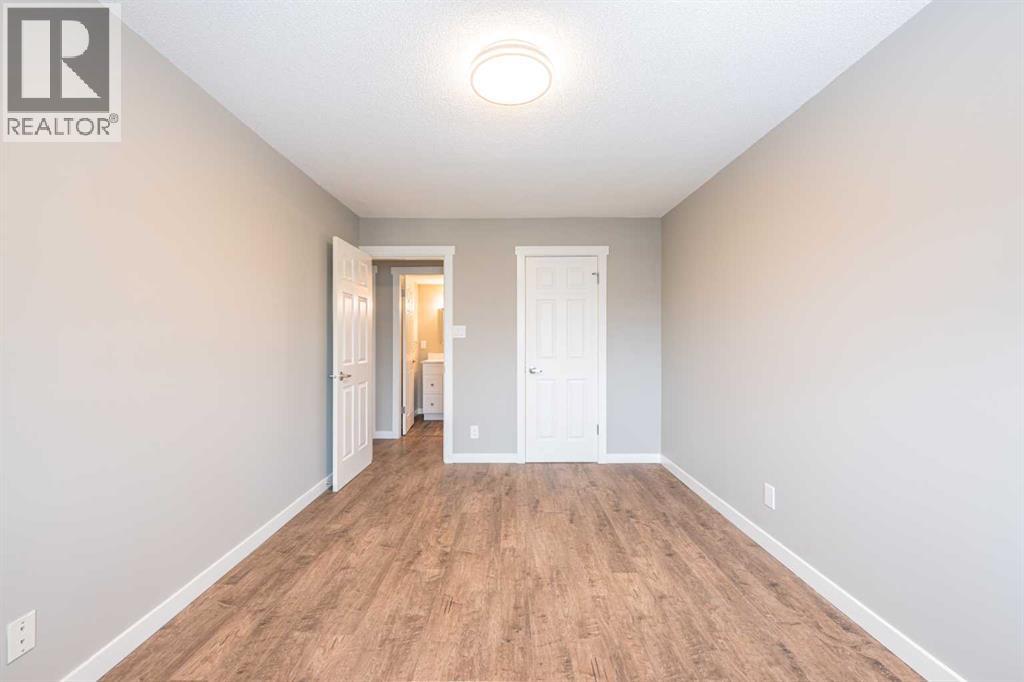 Single Family House for Sale in    Avenue SW Windsor Park Calgary 