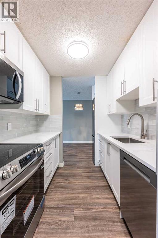 Single Family House for Sale in    Avenue SW Windsor Park Calgary 