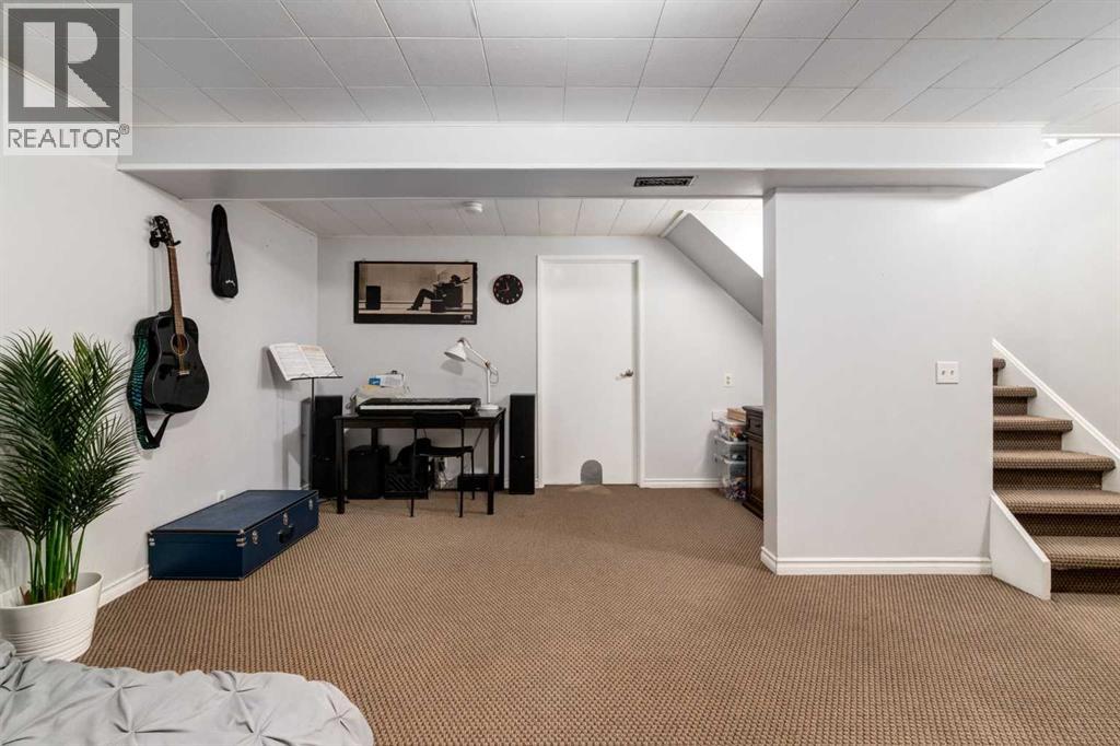 Single Family House for Sale in  Erin Woods Drive SE Erin Woods Calgary 