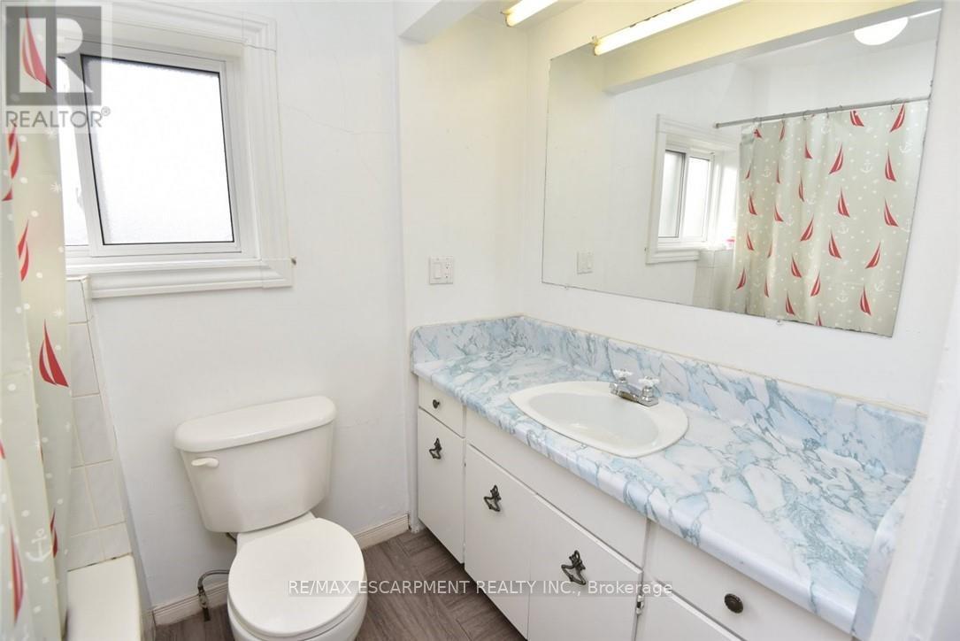 56 KINRADE AVENUE - 14