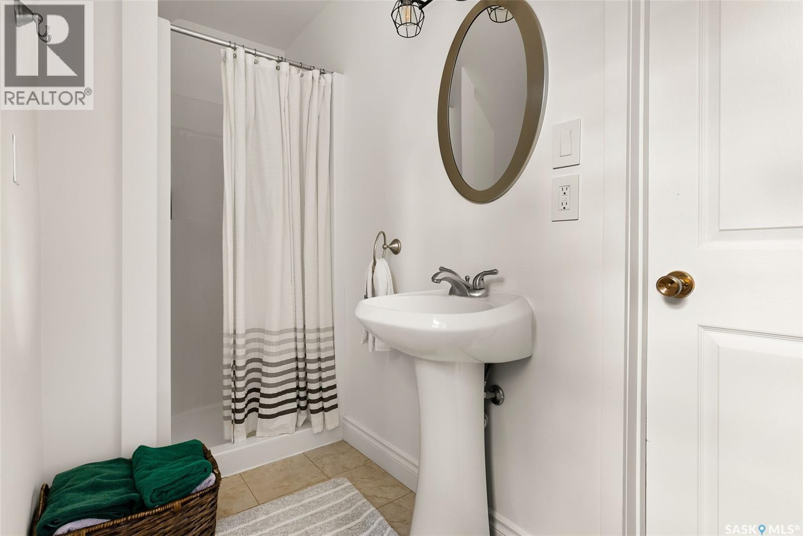 307A Currie AVENUE — photo 42
