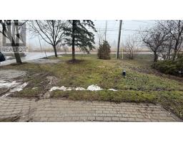 1551 19th Avenue, Richmond Hill, ON L4S0N9 Photo 12