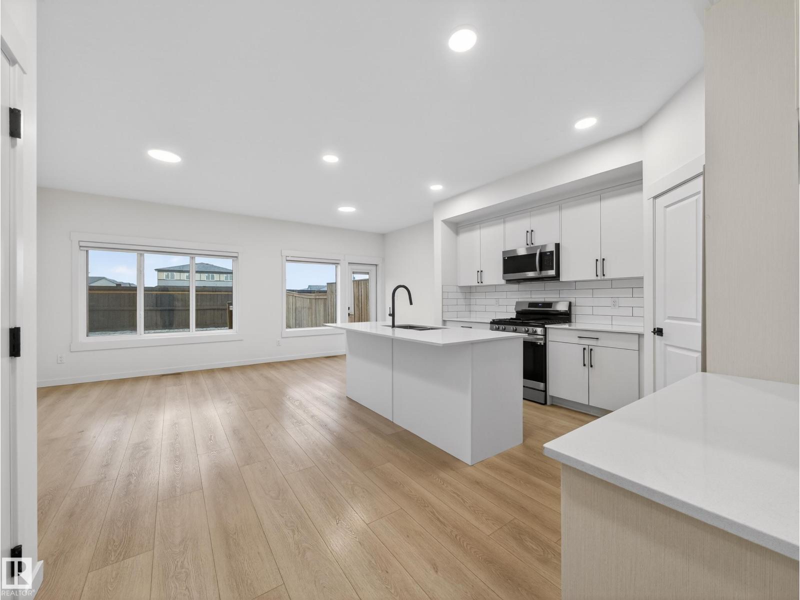 1303 Podersky WD SW, Edmonton