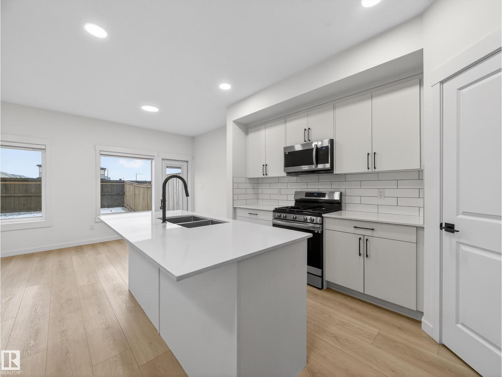 1303 Podersky WD SW, Edmonton