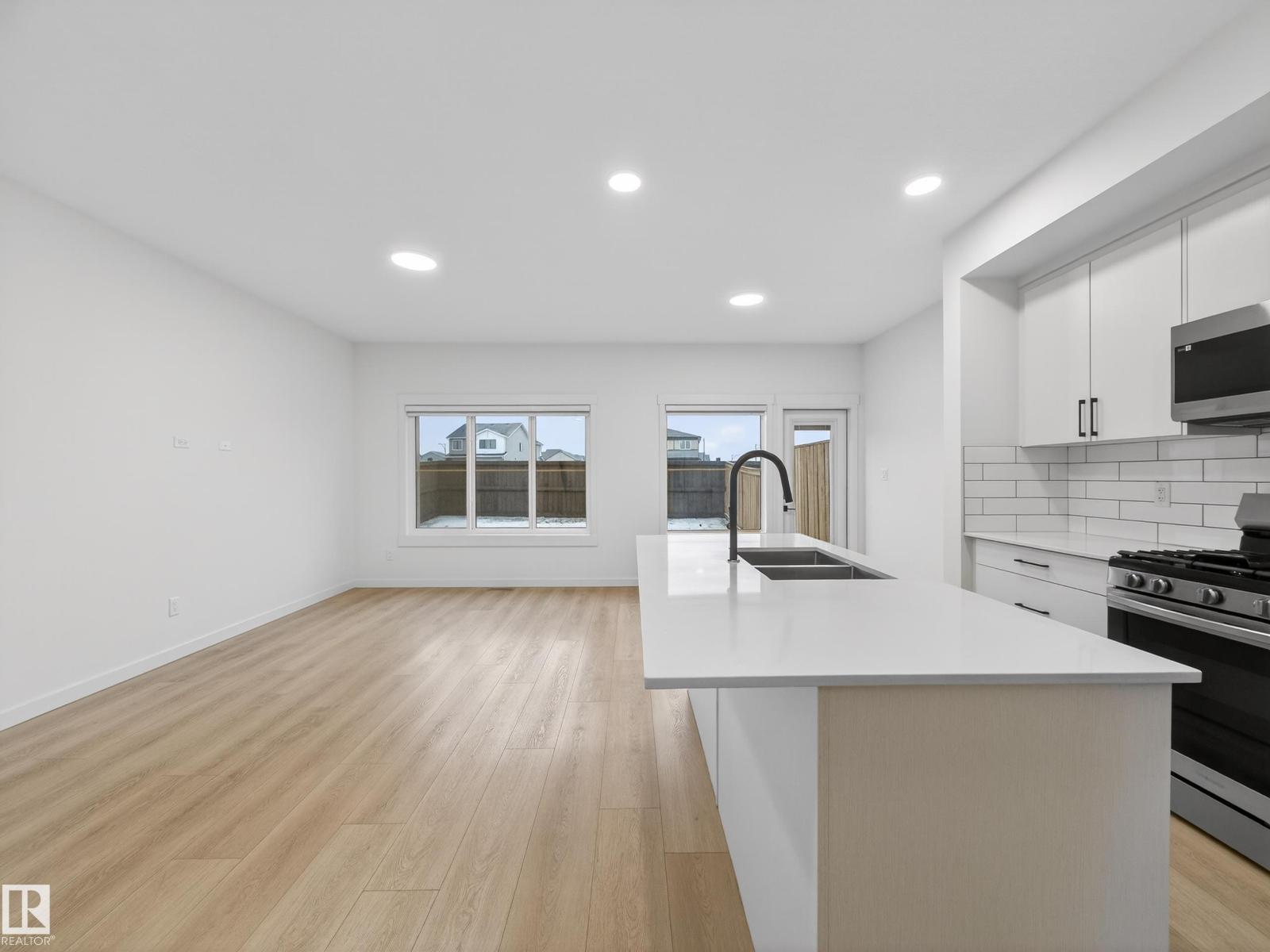 1303 Podersky WD SW, Edmonton