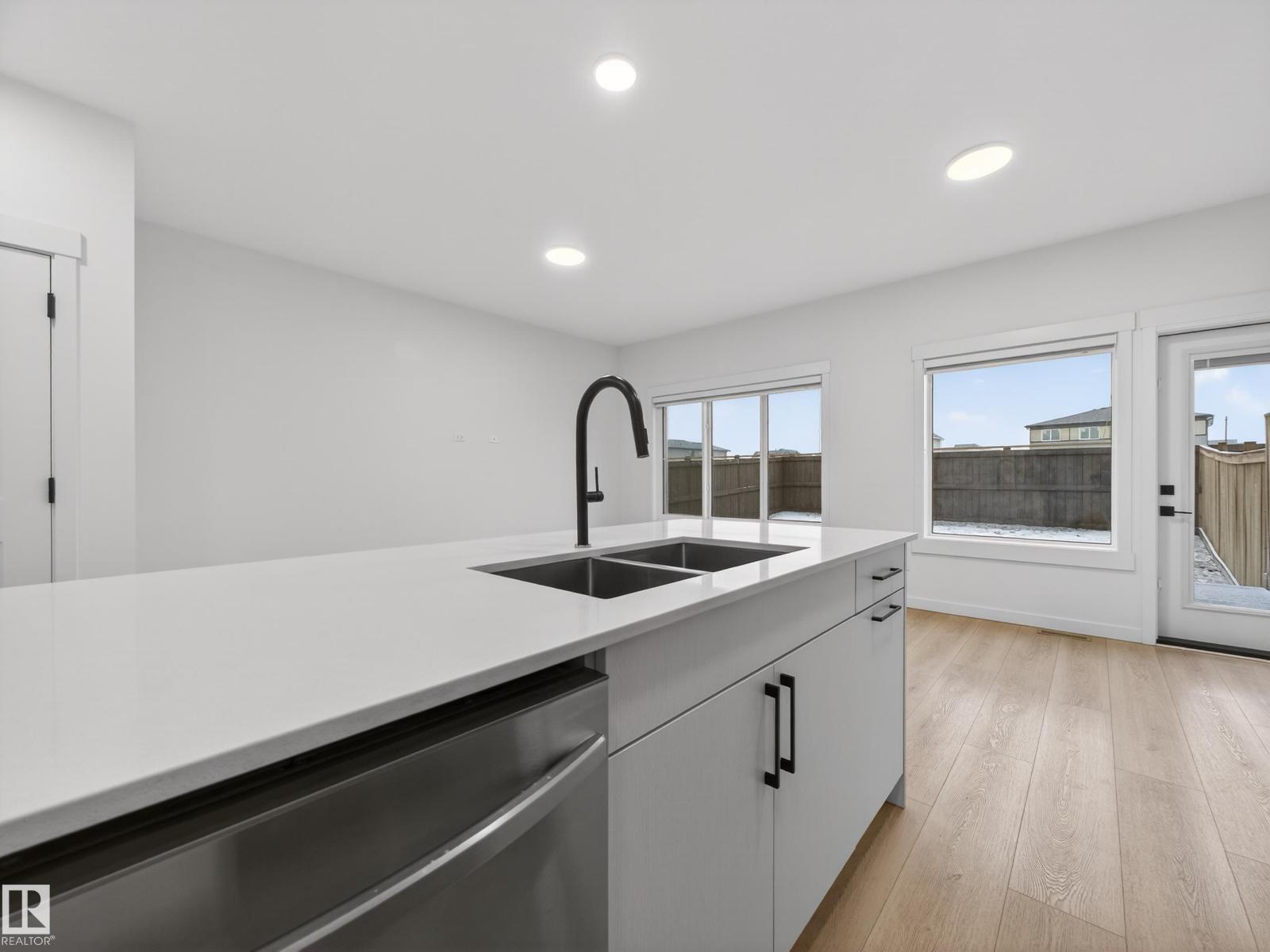 1303 Podersky WD SW, Edmonton